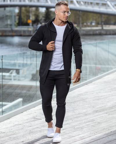 Wormer Coat Black Carisma