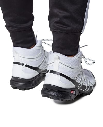 Discover Shoes White Black Jerone