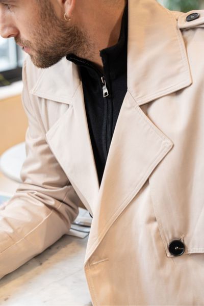 Gabardina de longitud media para hombre en color marrón claro FRILIVIN