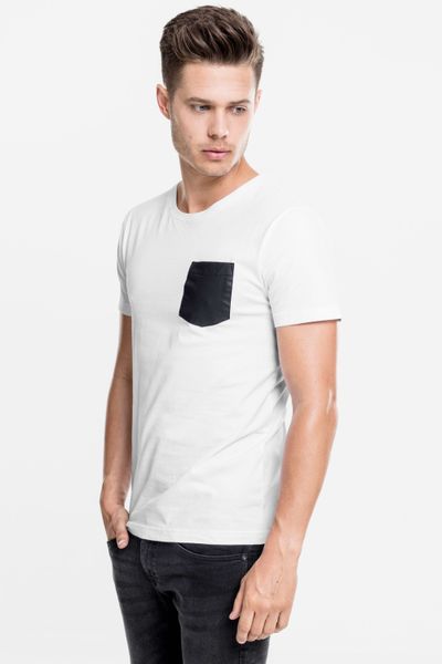 Camiseta con bolsillo de cuero sintético Urban Classics