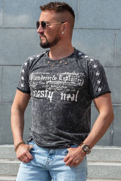 Camiseta negra lavada con estampado RUSTY NEAL