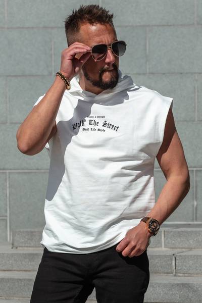 Street blanco con capucha sin mangas JERONE