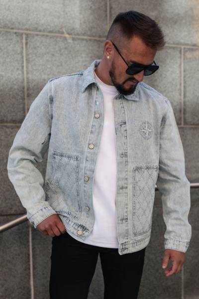 Chaqueta vaquera azul con pespuntes decorativos FIVE EVER Chaqueta vaquera azul con pespuntes decorativos FIVE EVER